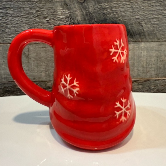 Gnome Red Holiday Coffee Tea Mug - Picture 2 of 4